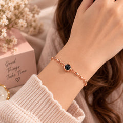 Dash chain photo projection bracelet